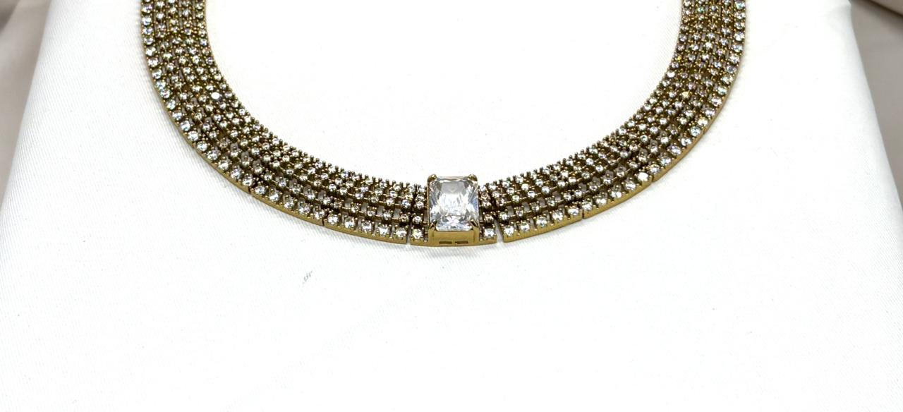 Victorian finishing Kanti with White Stone