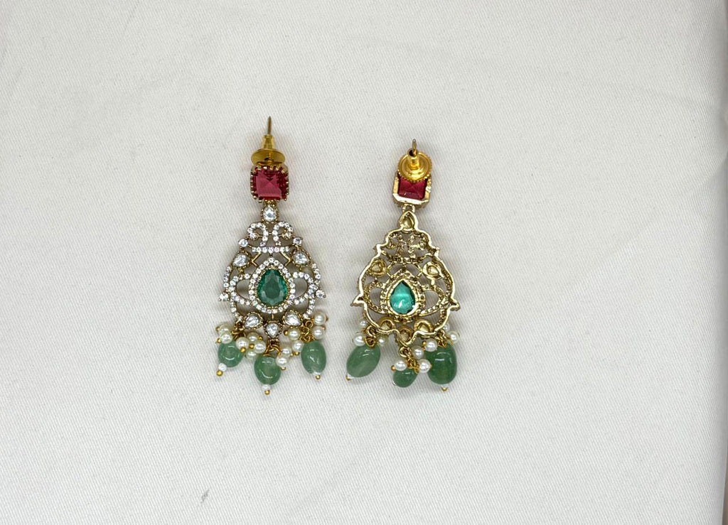 Victorian Kanti with Mint-Green Monalisa Beads Stone