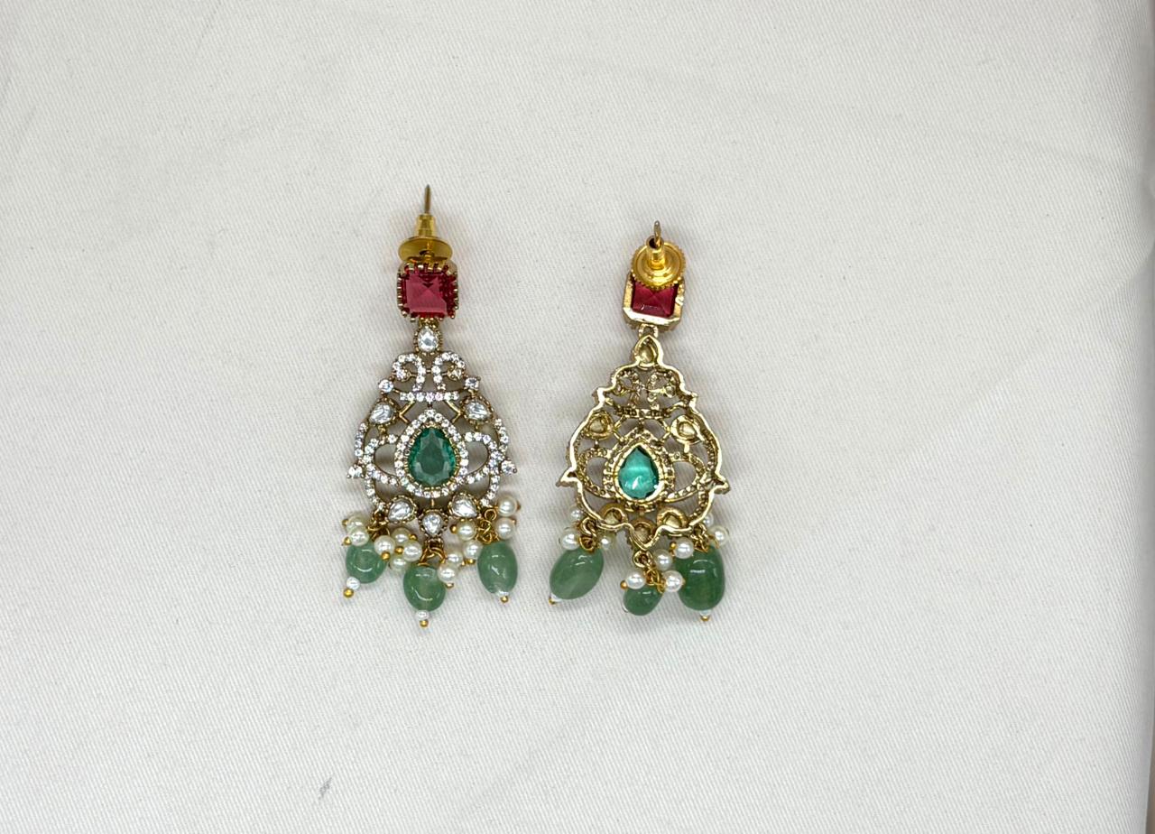 Victorian Kanti with Mint-Green Monalisa Beads Stone