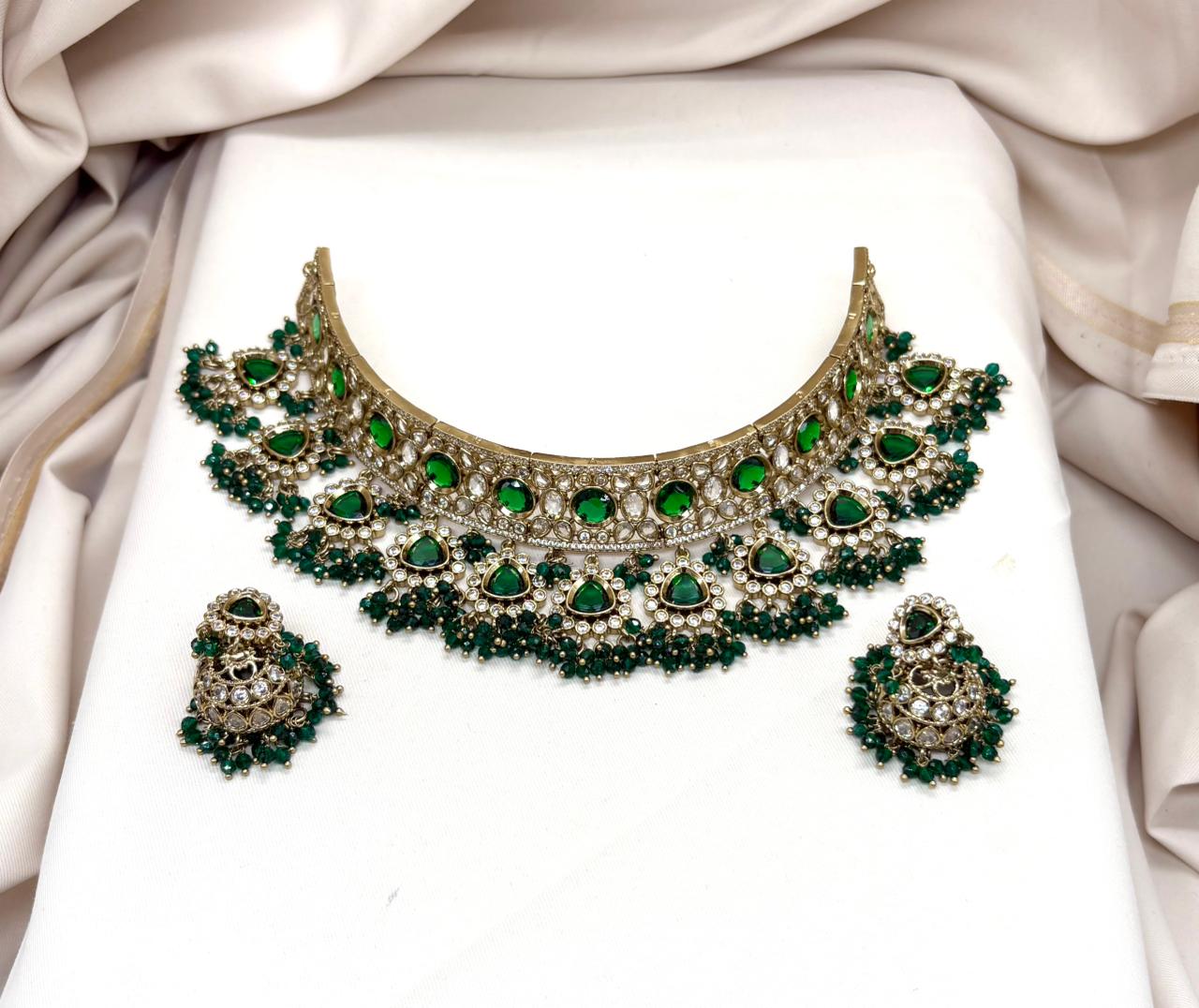 Premium Victorian Choker With Small Green Onyx Stones