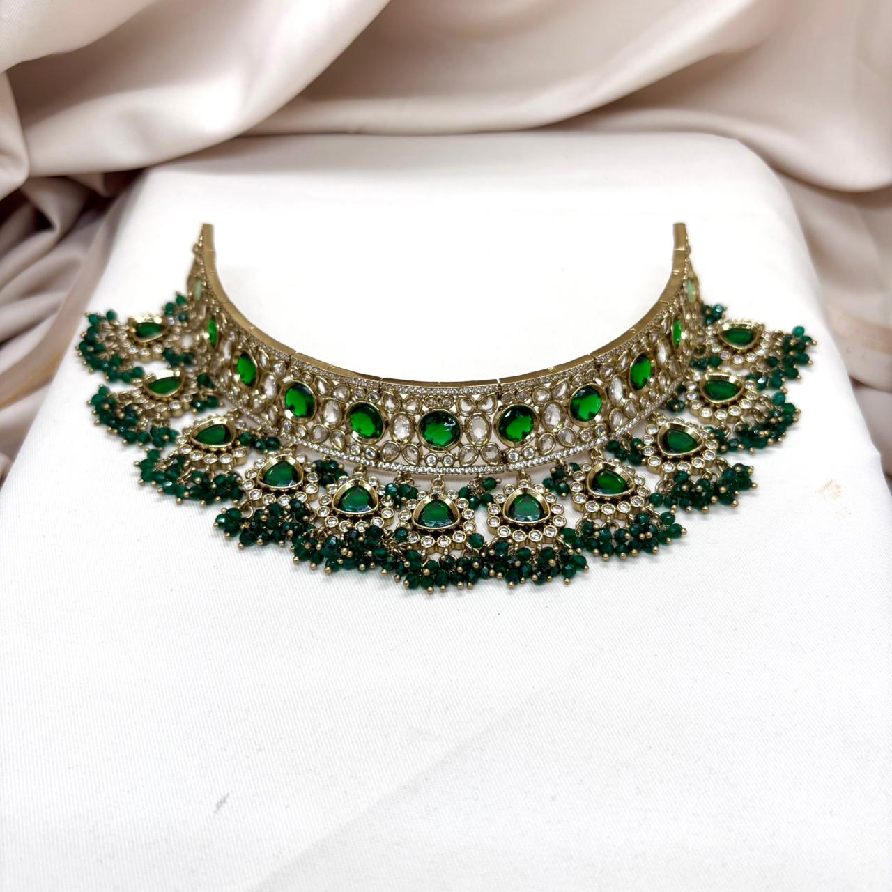 Premium Victorian Choker With Small Green Onyx Stones