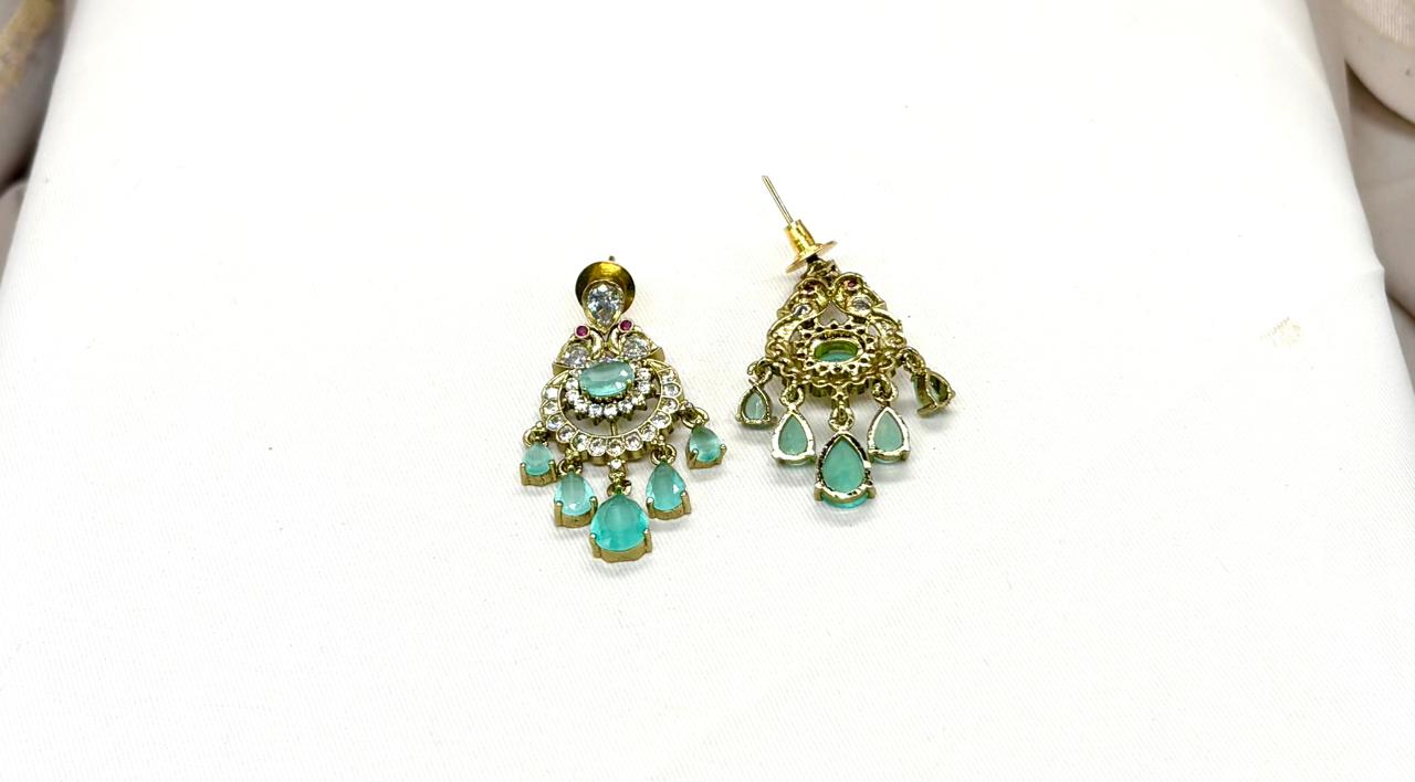 Victorian Mint-Green Two steps Long Necklace