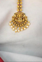 Nakshi finishing Maang Tikka