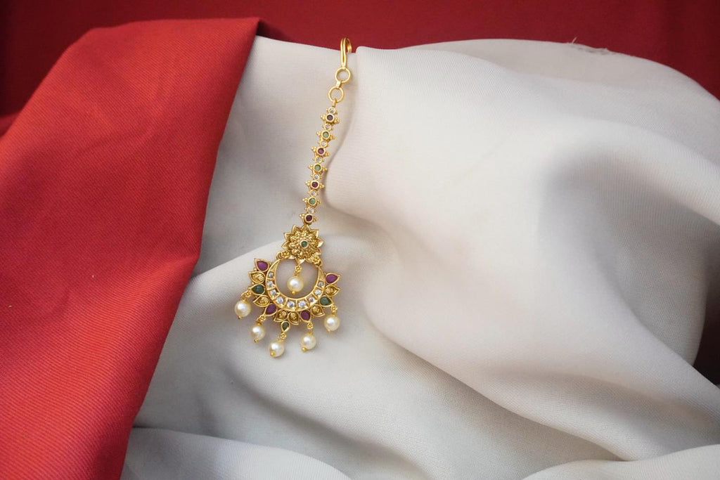 Matte finishing with Red & Green Stones Maang-Tikka