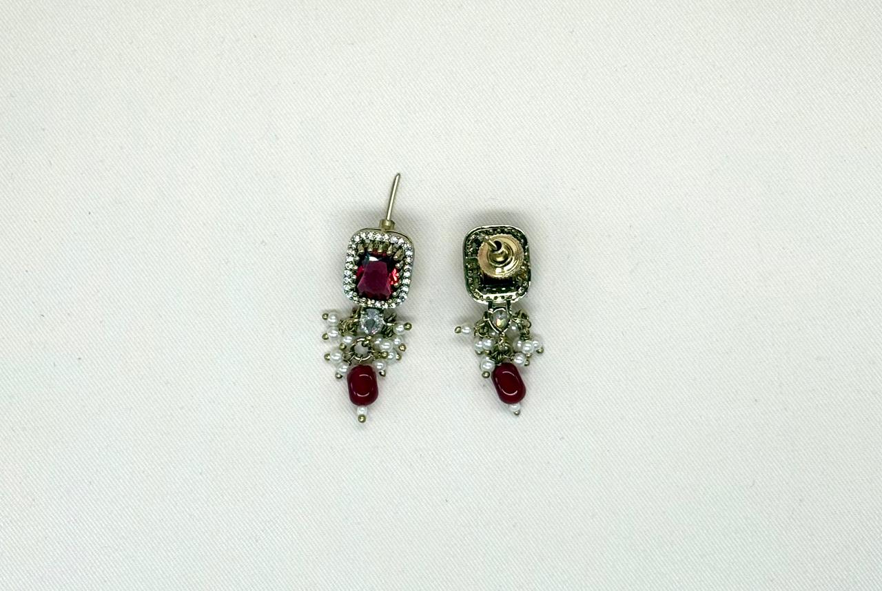 Victorian Short Necklace With Moissanite Red stone