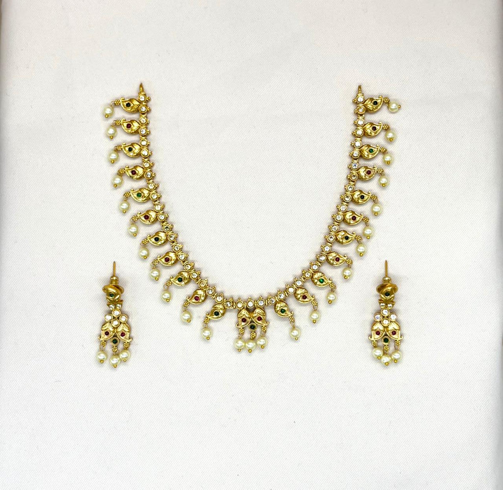Matte finishing Mango Short Necklace