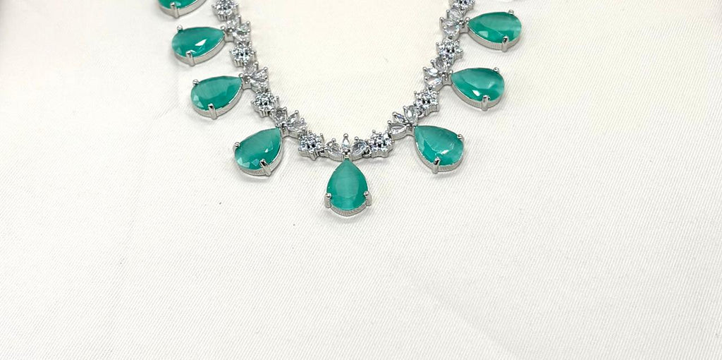 Silver AD Mint-Green Stones Short Necklace