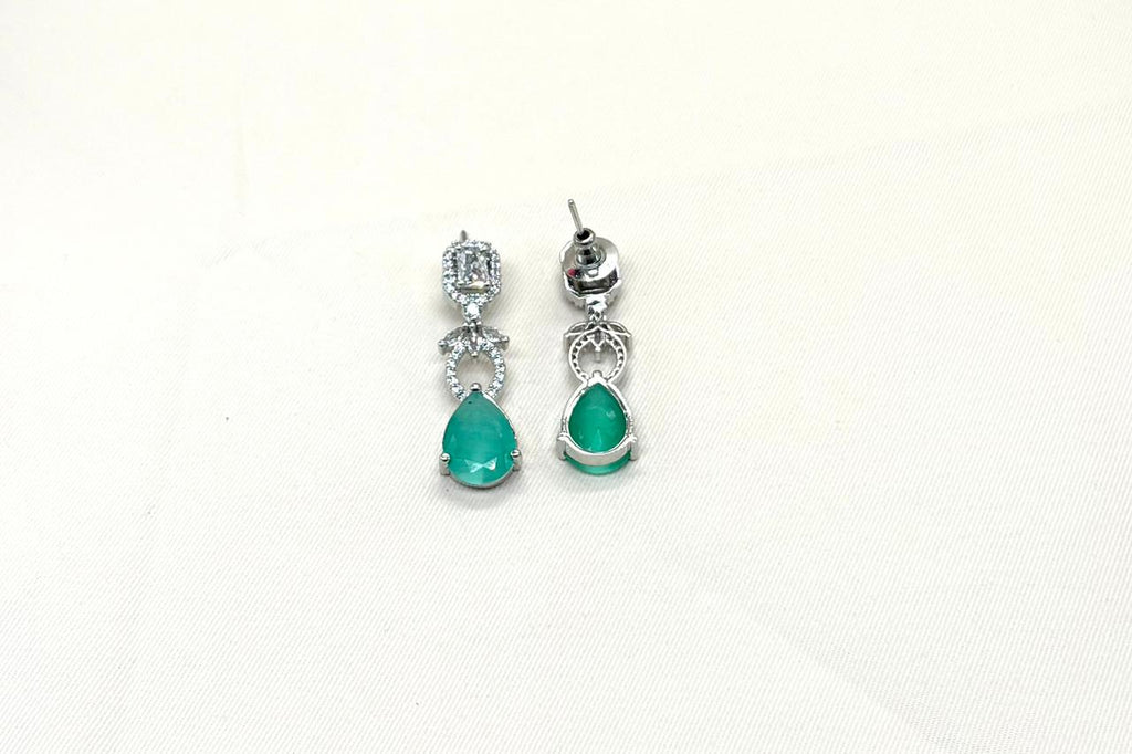 Silver AD Mint-Green Stones Short Necklace