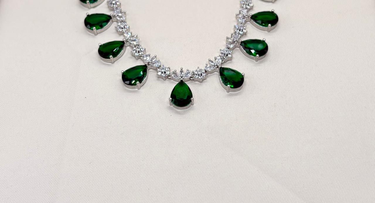 Silver AD Green Stones Short Necklace