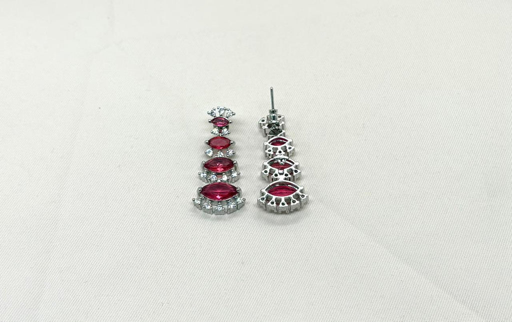 Silver finishing Red Stone Short Necklace