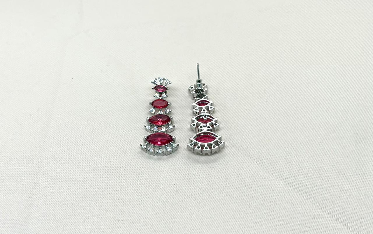 Silver finishing Red Stone Short Necklace