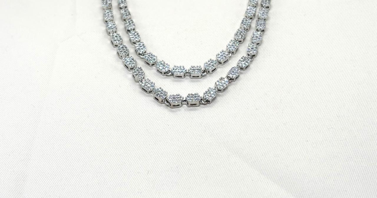 Silver Two Step's finishing white Stone's Short Necklace