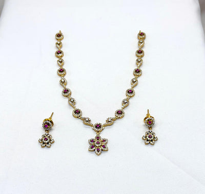 Matte finishing Flower Designed with Pink Stone's Short Necklace