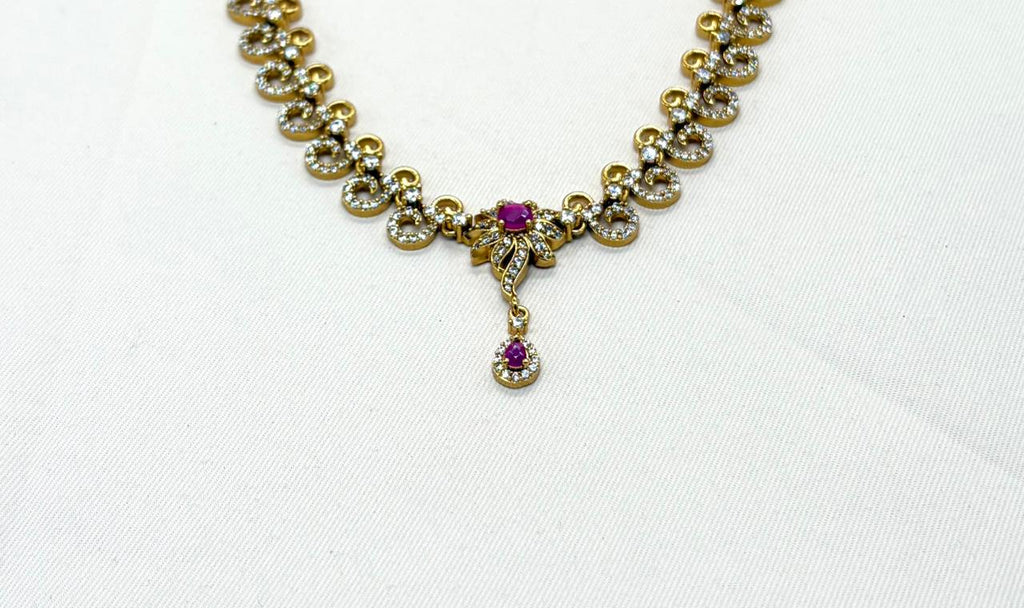 Matte finishing Flower Designed Short Necklace