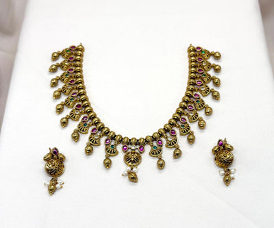 Nakshi finishing Short Necklace With Gold Balls