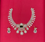 Gj polish Green Stone With Flower Designed Short Necklace