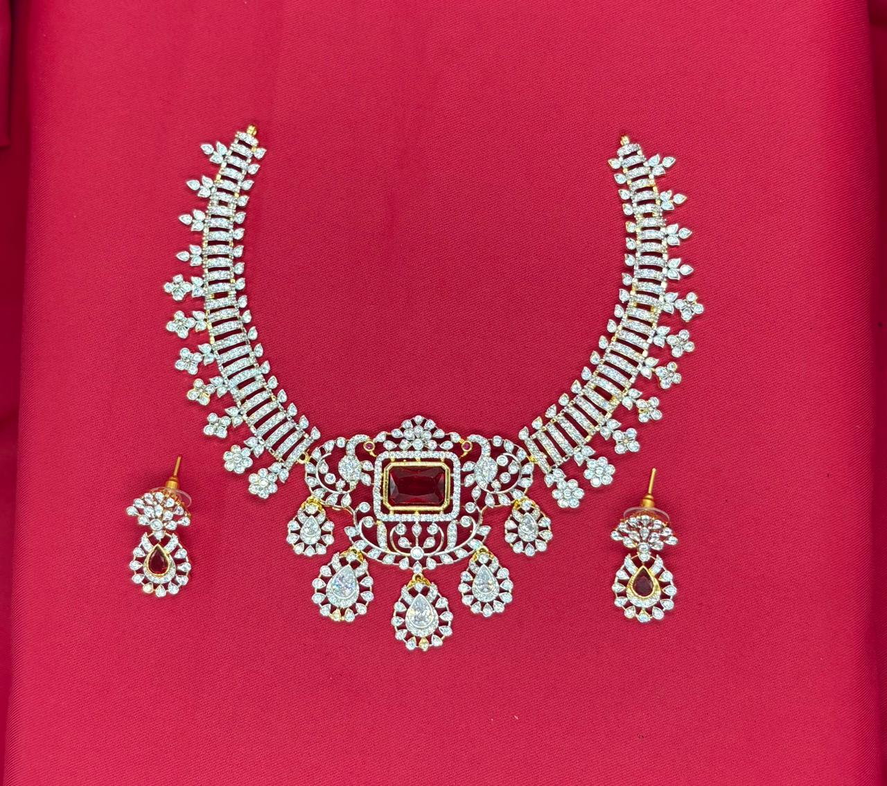 Gj polish Red Stone With Flower Designed Short Necklace