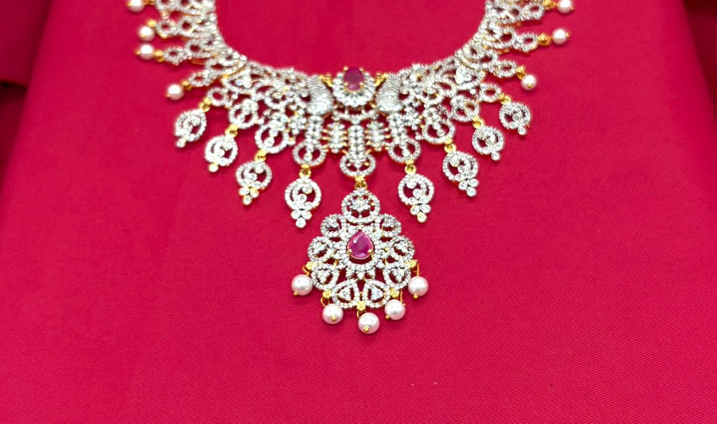 Gj polish White Pearls With Peacock Deigned Short Necklace