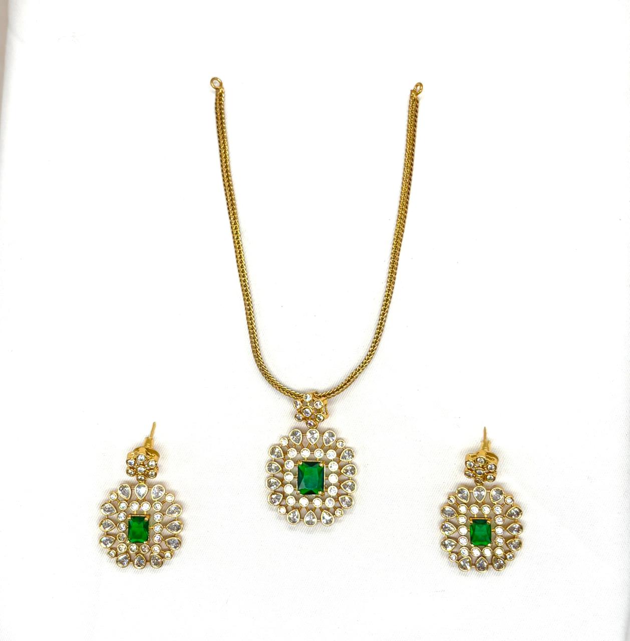 Gold finishing Green Stone short Necklace