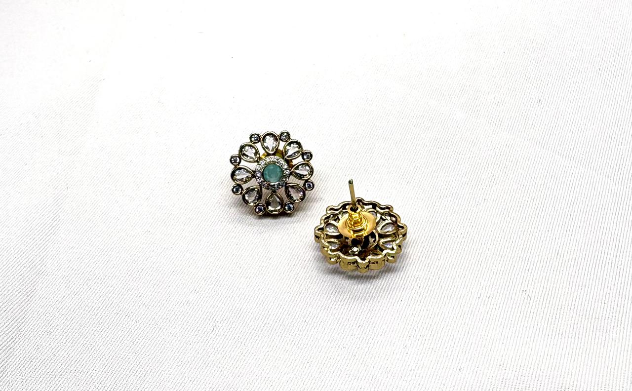White Stones With Small Mite-Green Studs