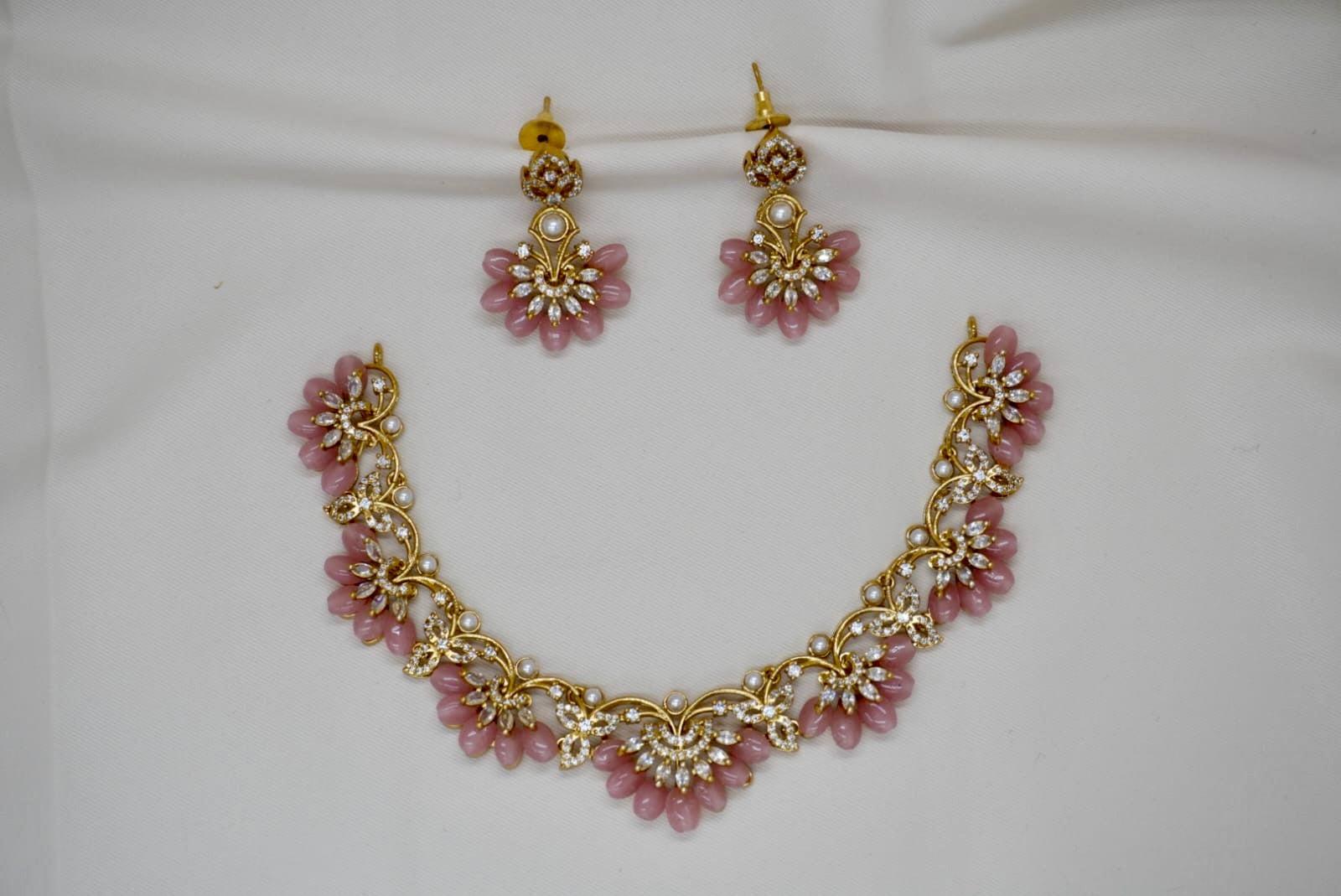 Victorian Short Necklace