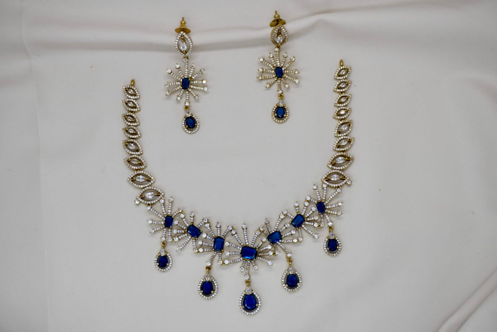 Short Necklace