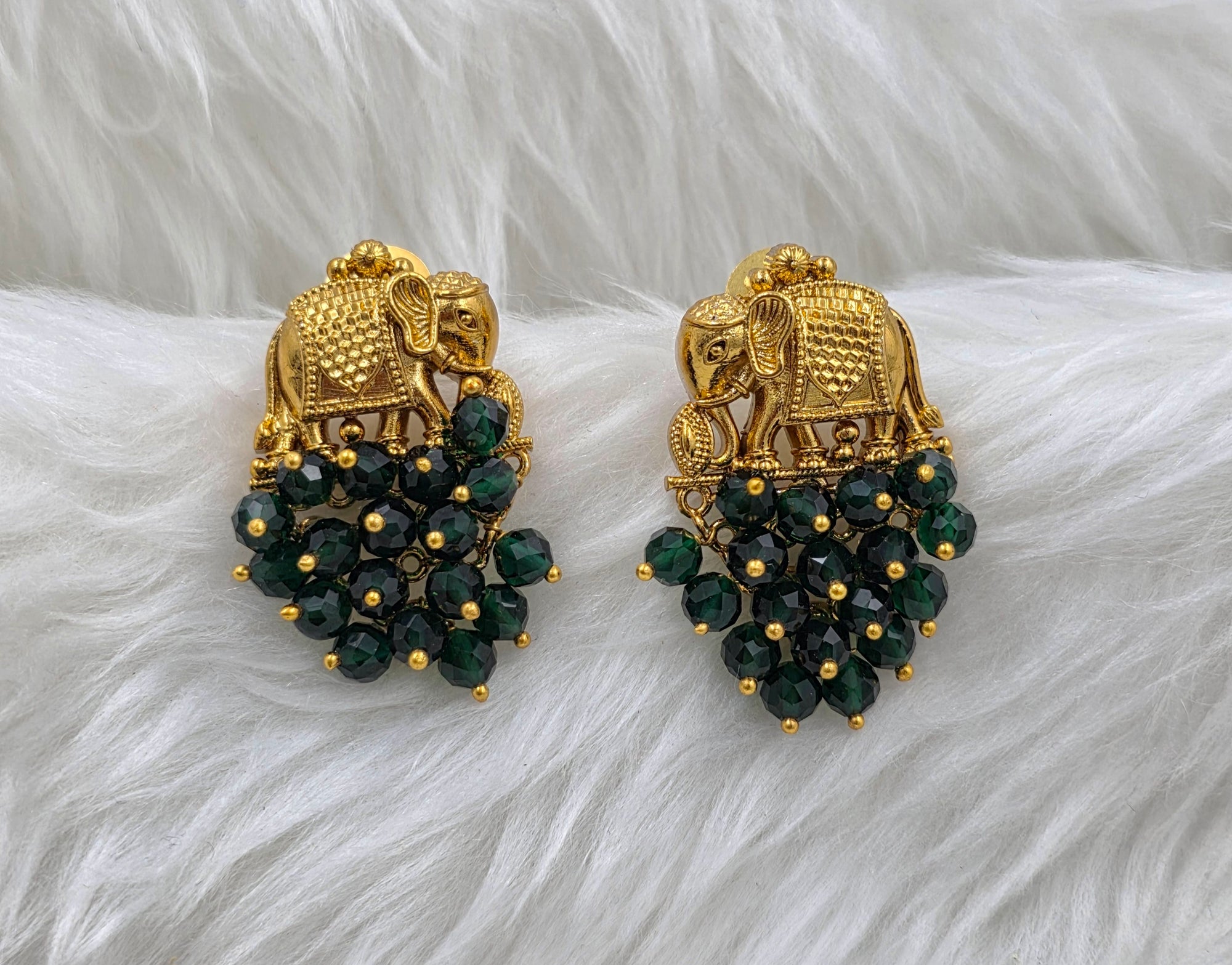 Pearls Stud Earring