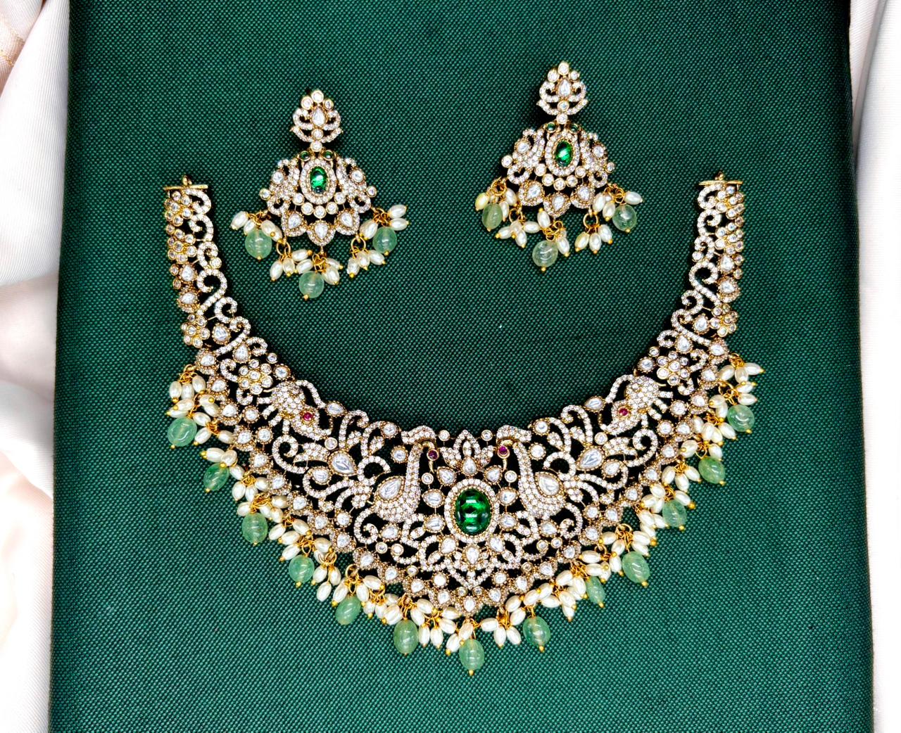 Jadau Kundan Short Necklace