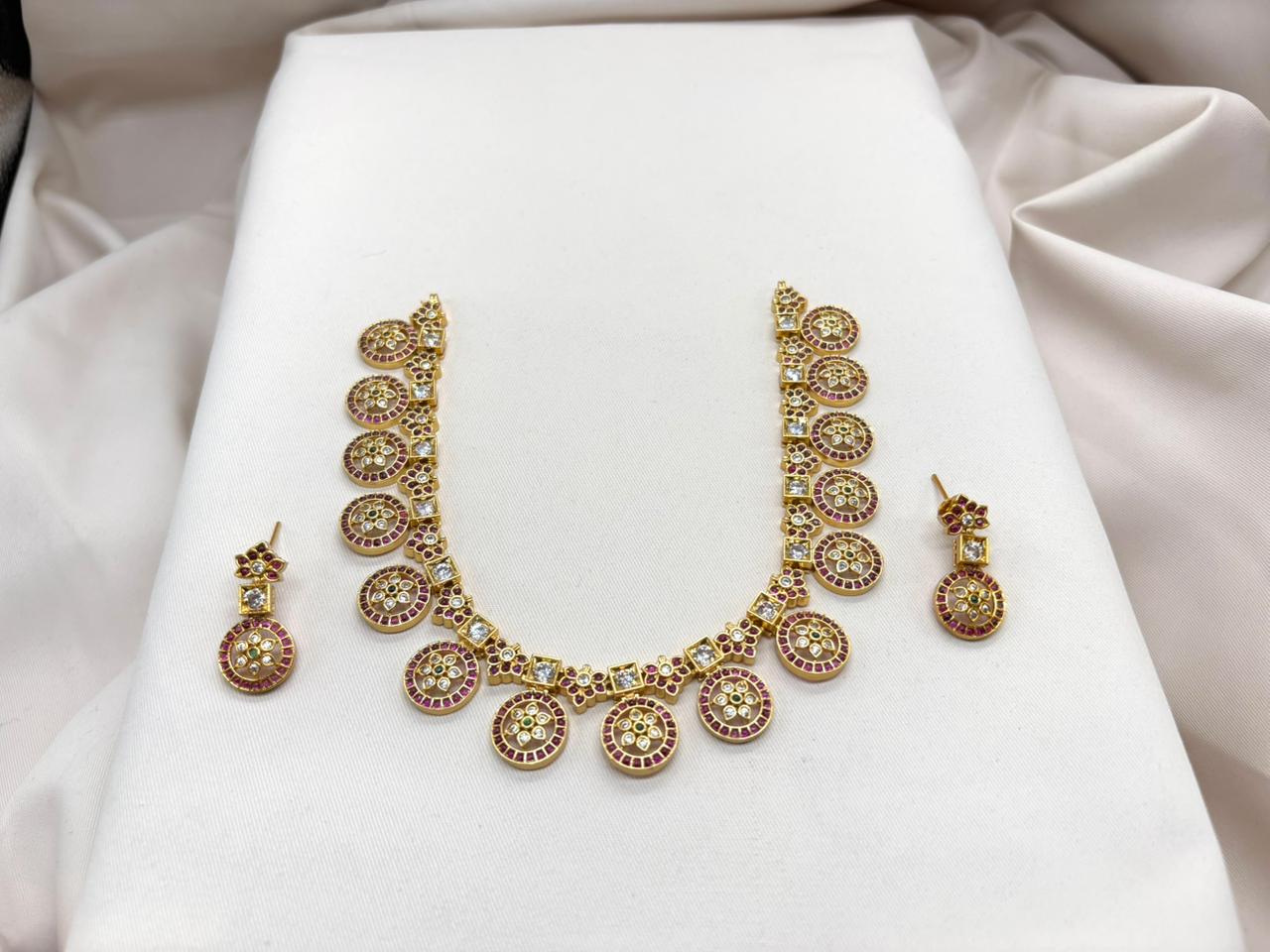 Jadau kundan Short Necklace