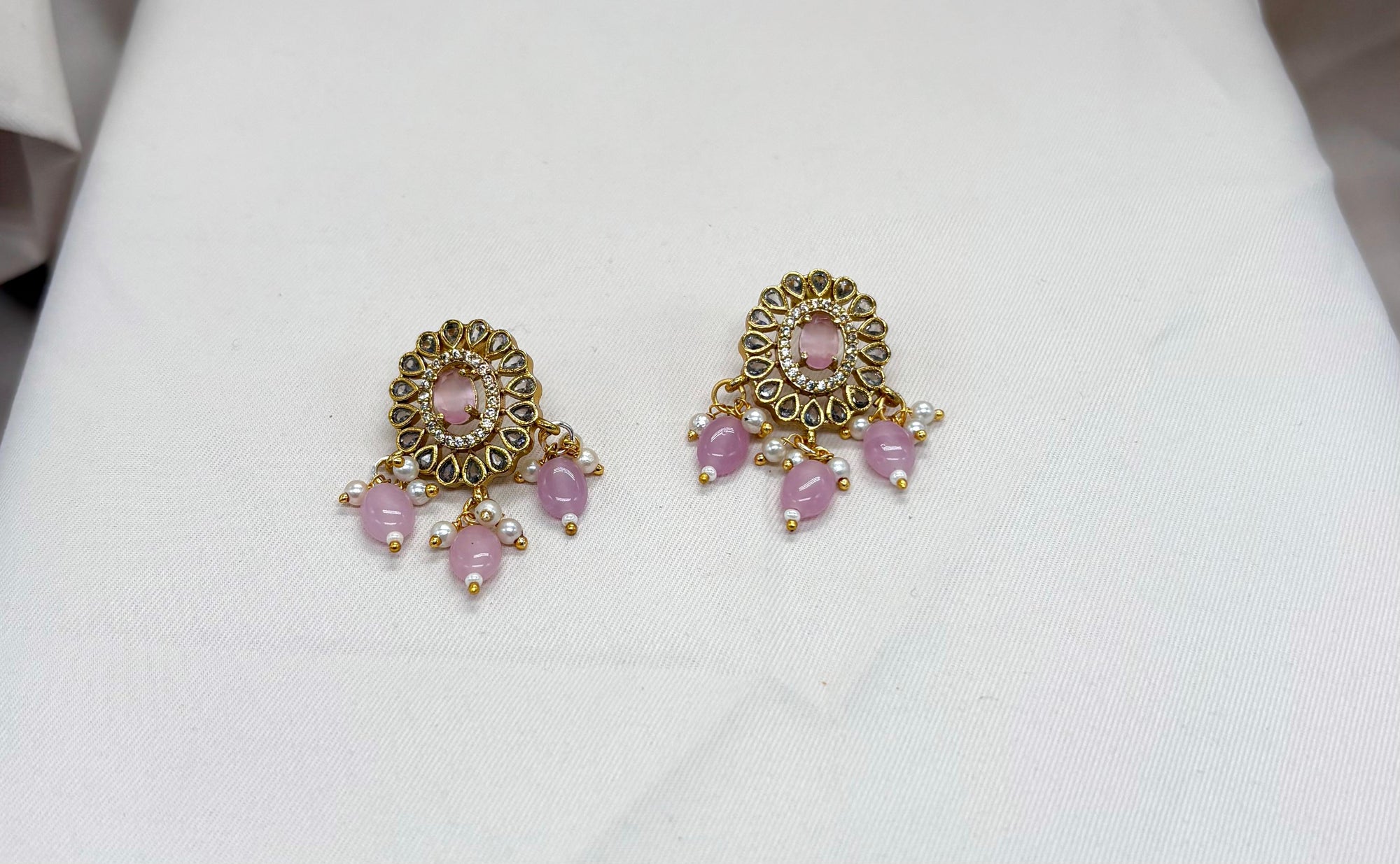 Matte Kanti Short Necklace