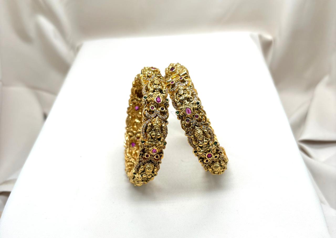Nakshi finishing Open-Able With Lord Lakshmi Bangle