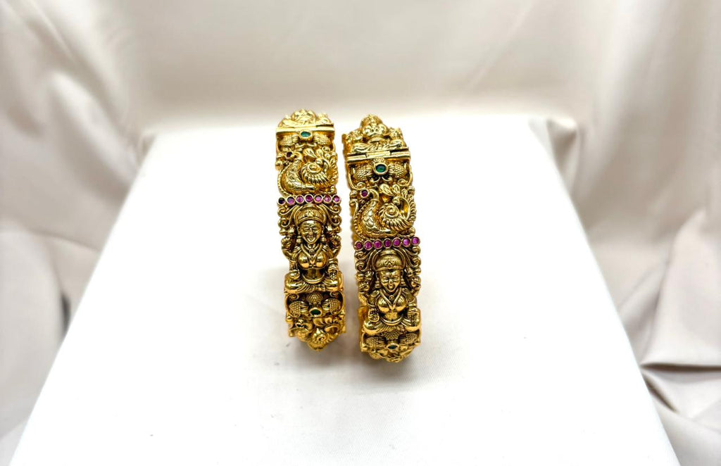 Nakshi finishing With peacock designed Bangle
