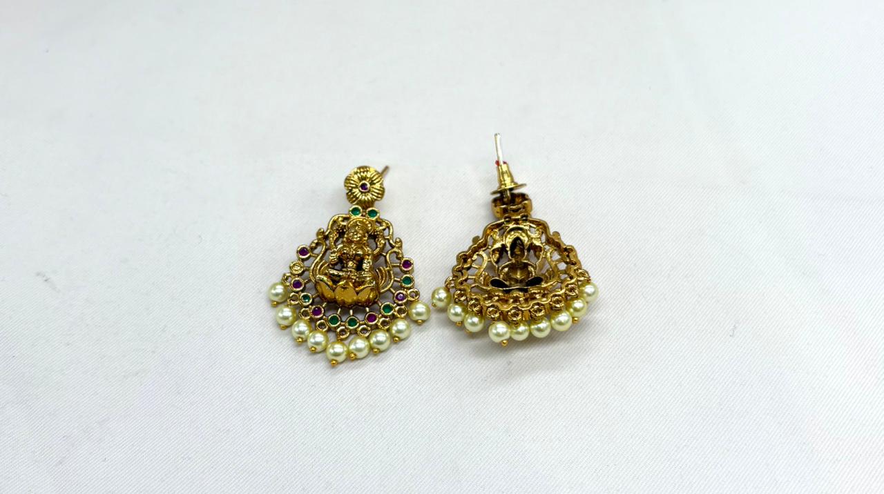 Matte finishing with Lord Lakshmi pendent Combo-Set