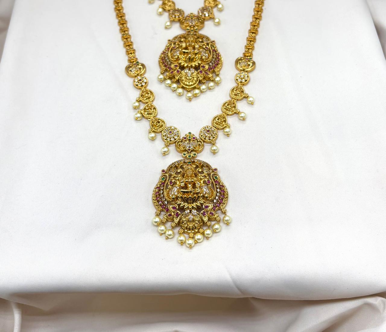 Matte finishing Lord Lakshmi Combo-Set