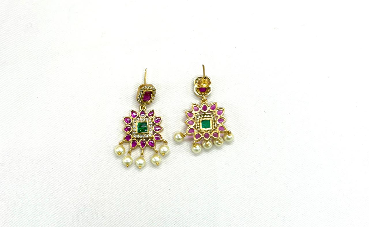Matte finishing Flower Designed Kanti