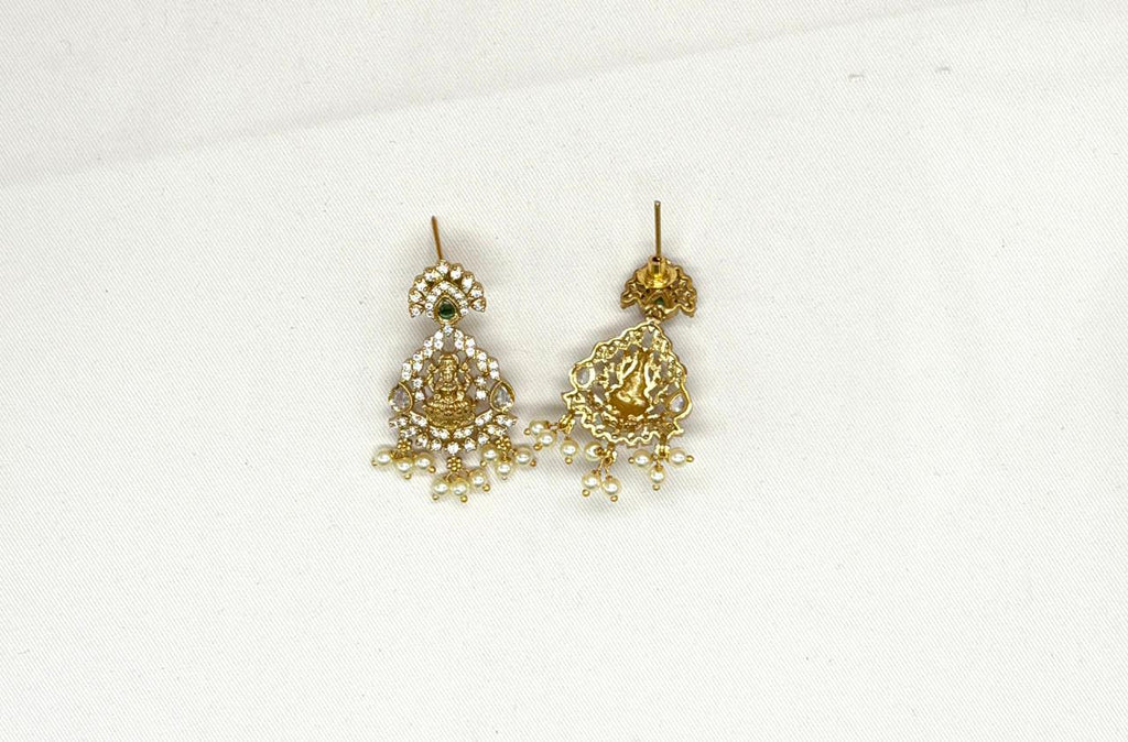 Matte finishing Lord Lakshmi Kanti White Stones