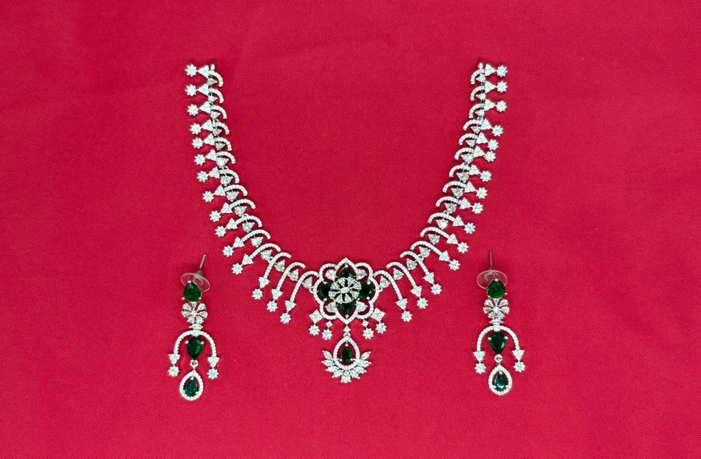 Silver Short Necklace with Flower designed Green
