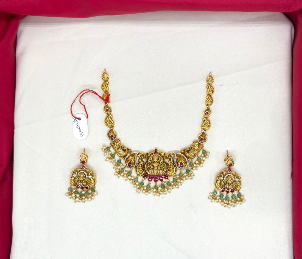 Matte finishing lord Lakshmi Short Necklace