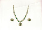 Victorian finishing With Green Stones Short Necklace