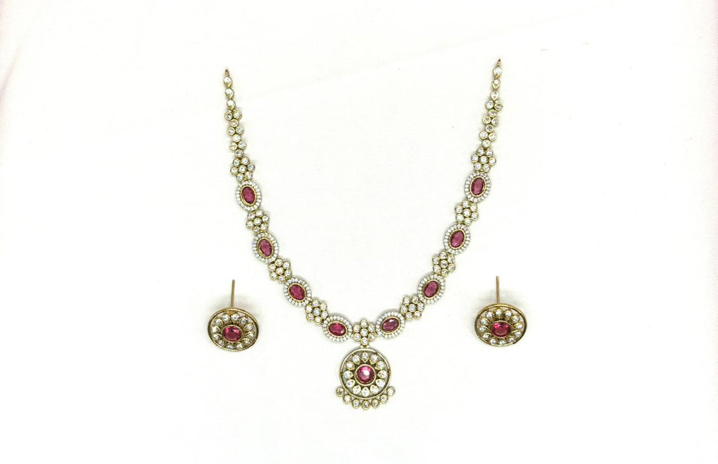 Victorian finishing With Red Stones Short Necklace