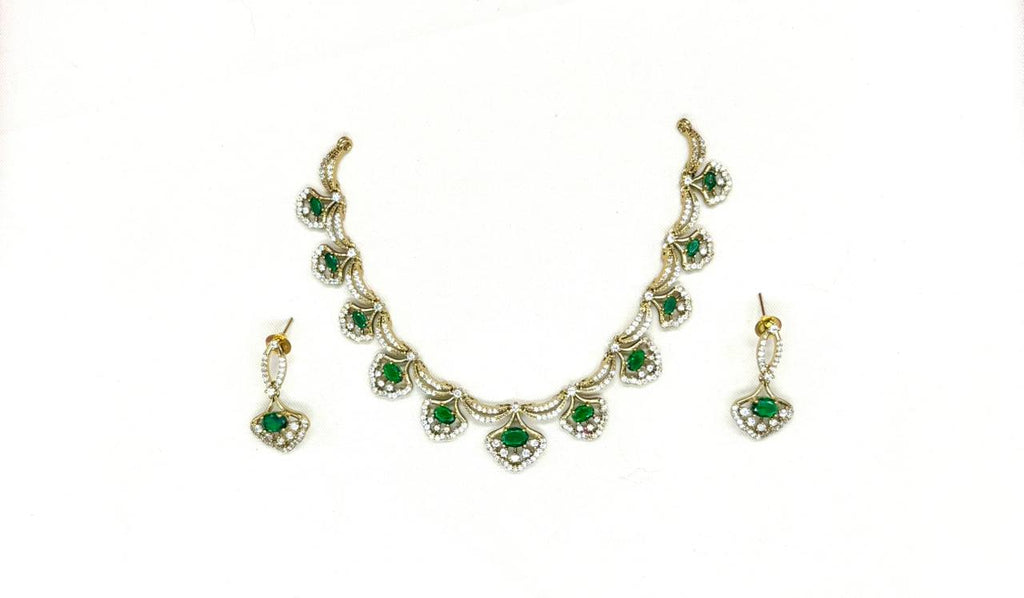 Victorian Green-Stone Short Necklace