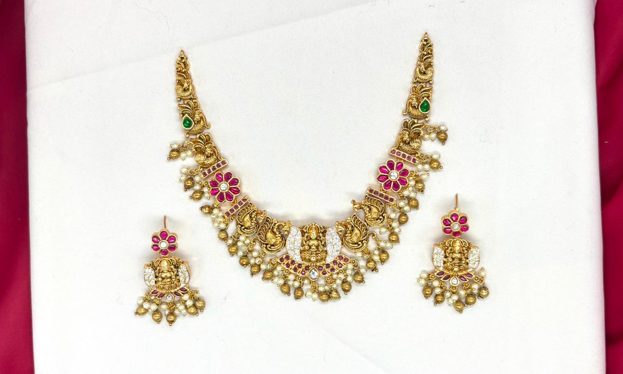 Gold plating with real kemou stones Short Necklace