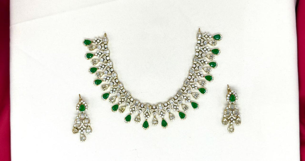 Victorian finishing with Green stone Short Necklace