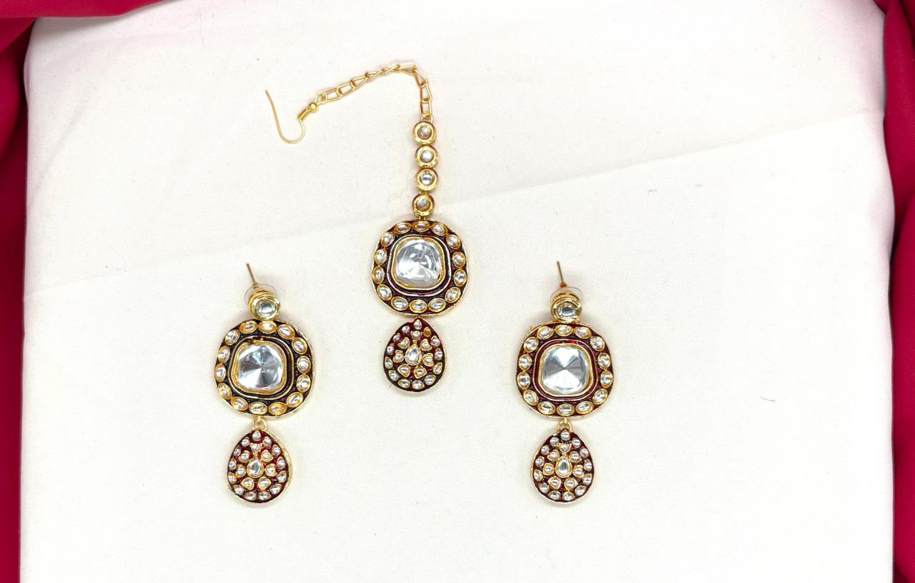 Gold-toned With maroon finish Kundan Stone heavy Choker