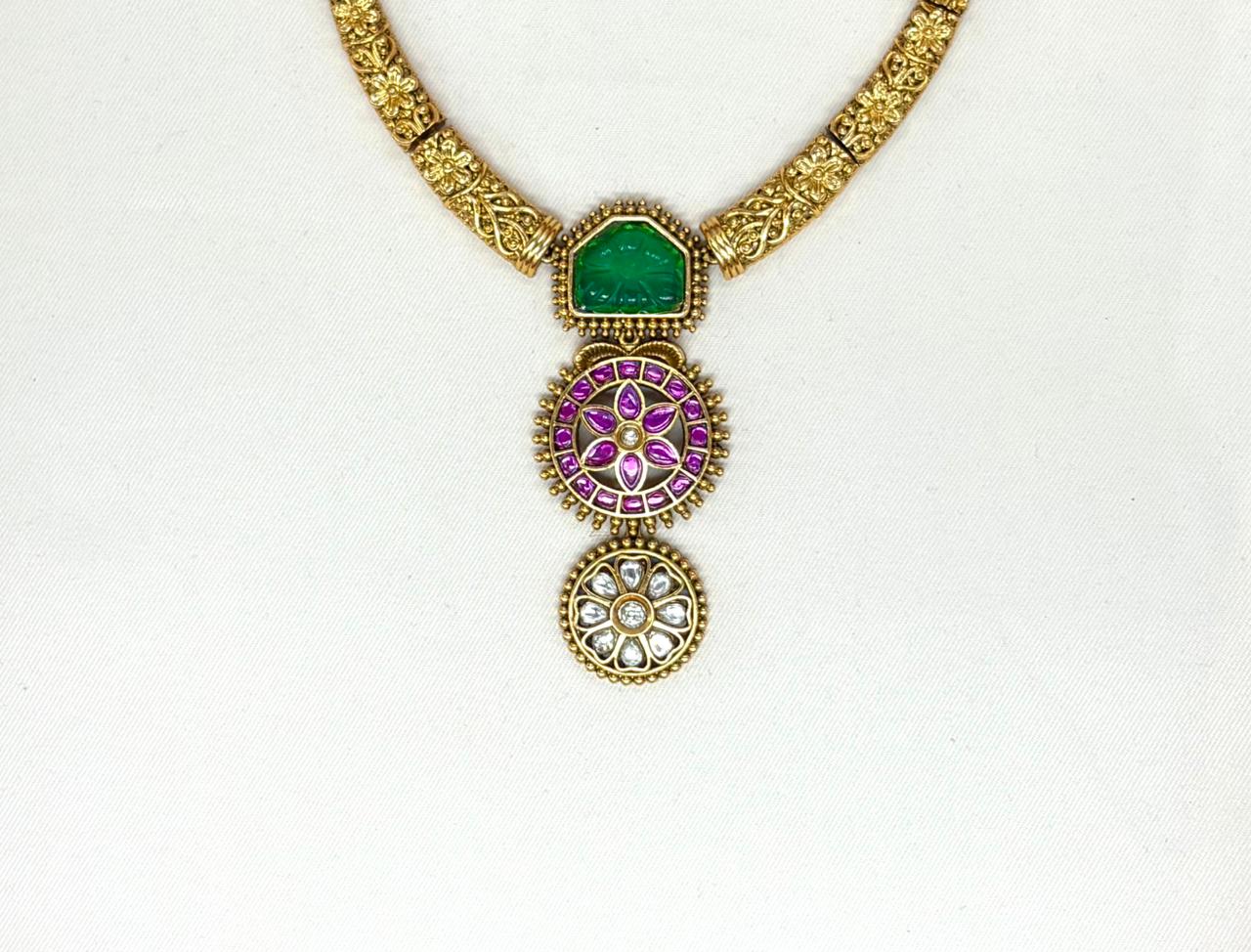 Gold-plated Green kempu Stone Short Kanti