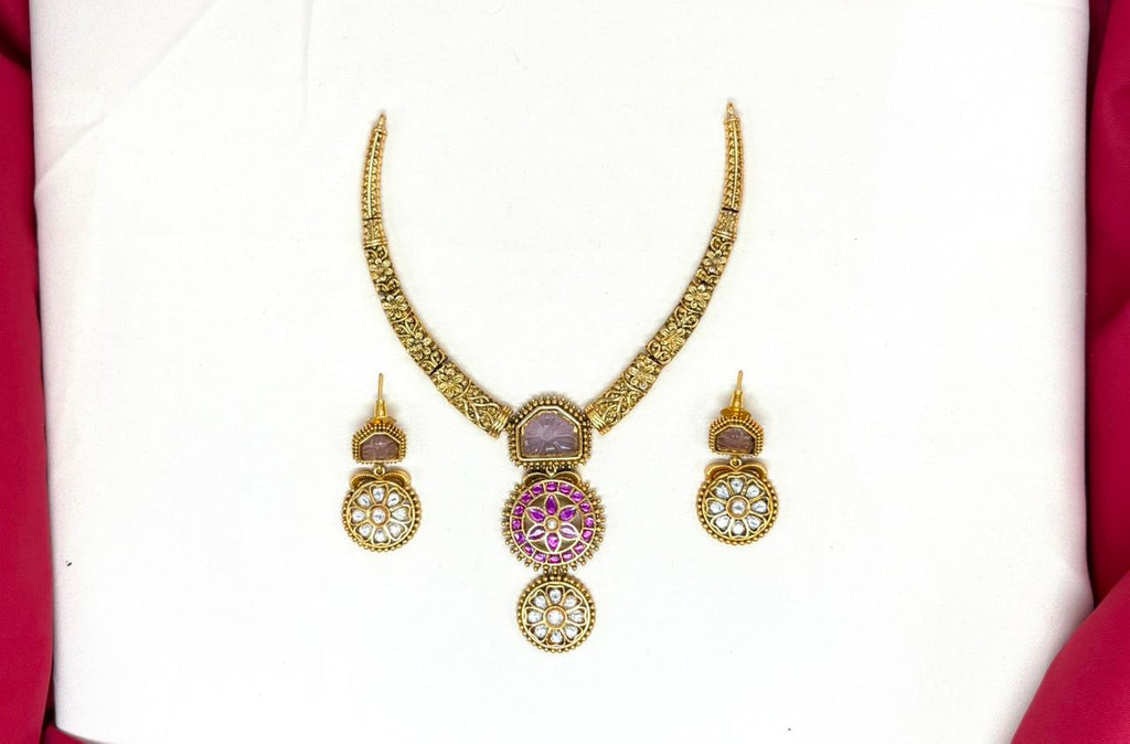 Gold-plated Purple kempu Stone Short Kanti