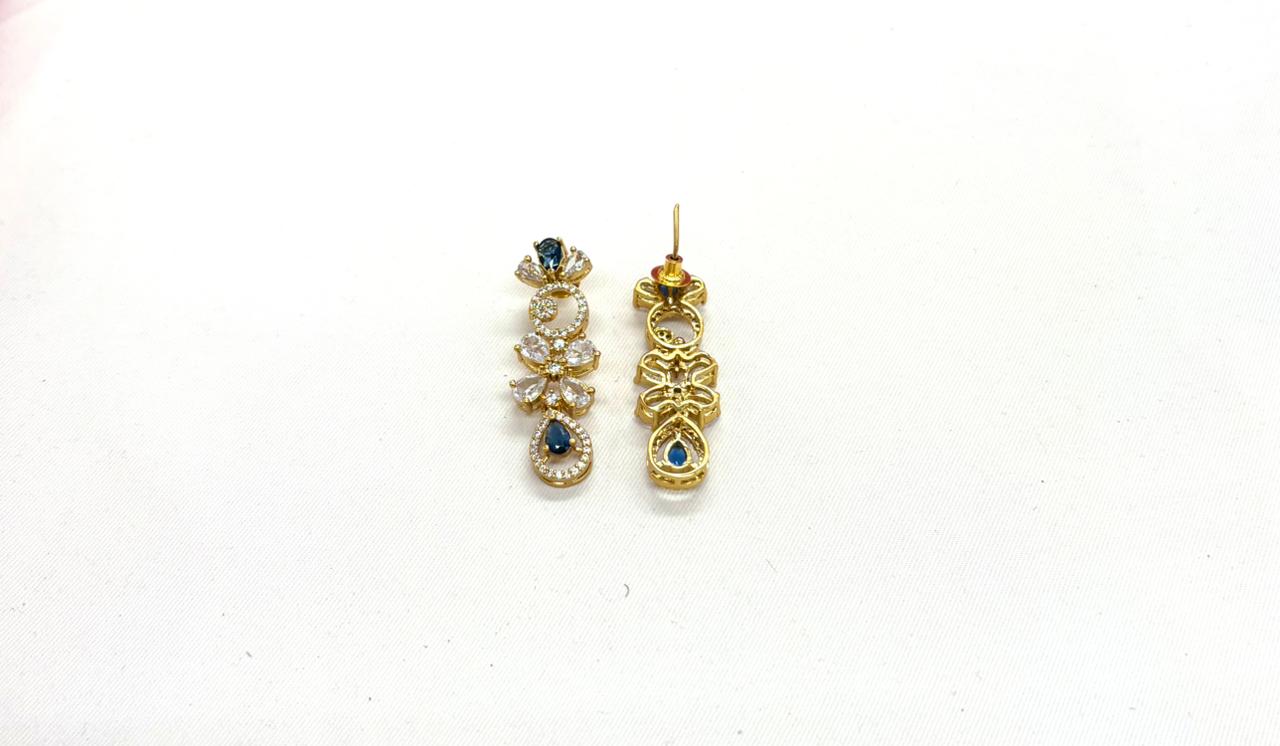 Gold-plated American Diamond Blue Stones Short Necklace