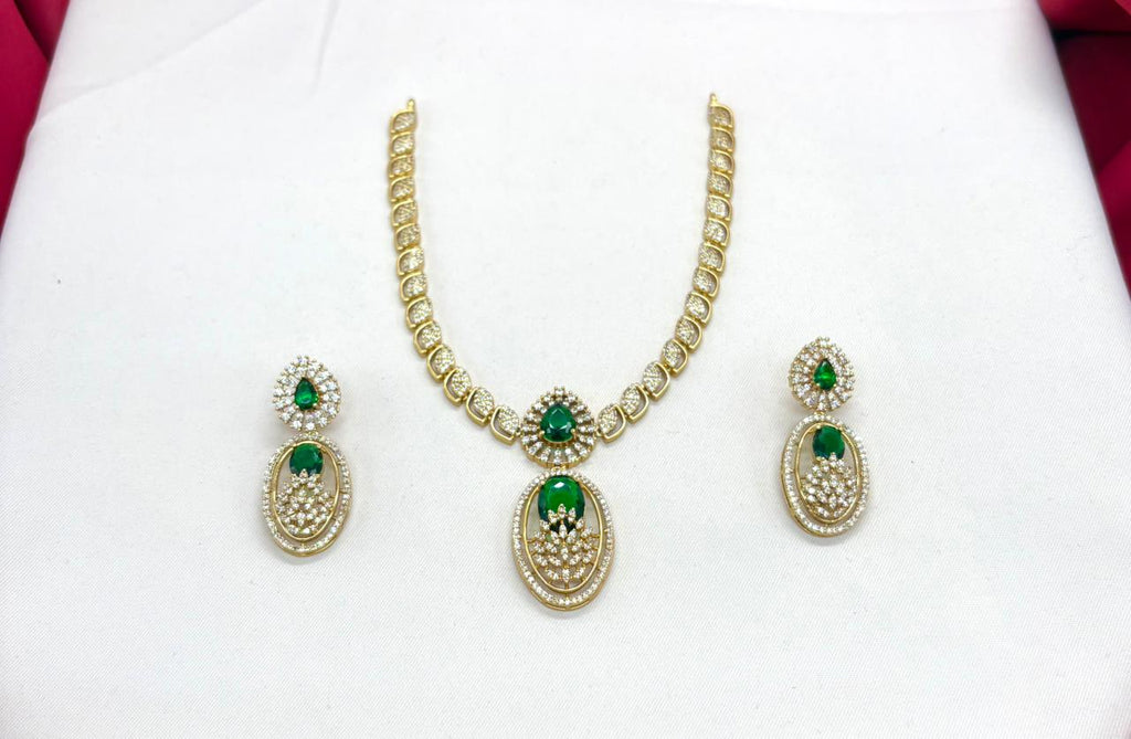 Two-tone finish Green zircon beaded Short Necklace
