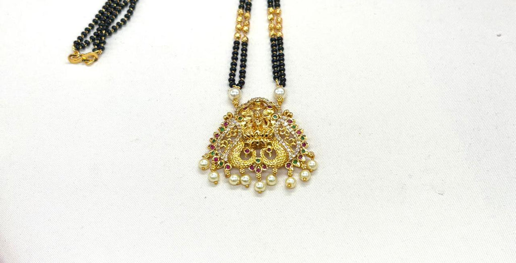 Black Beads Set 2 Line Peacock pendent