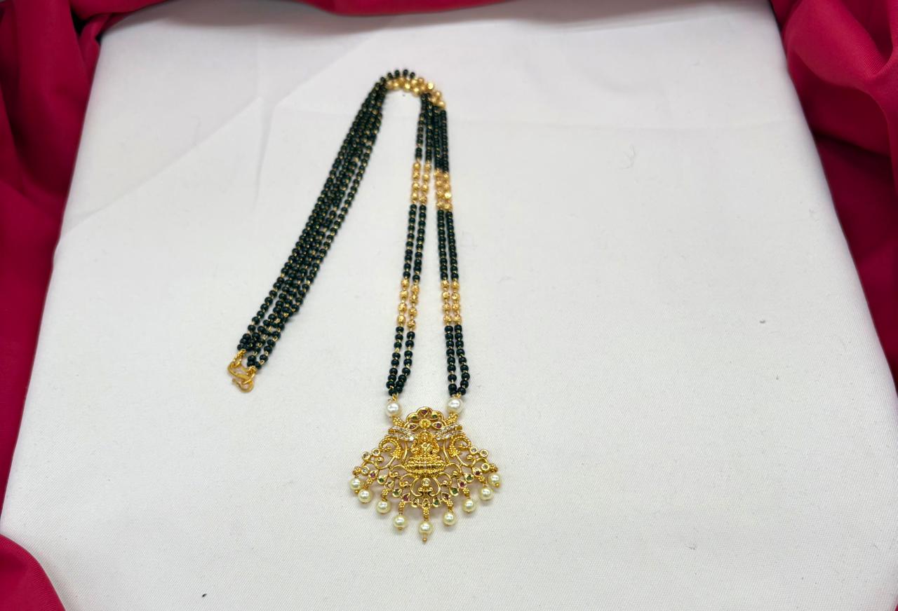 Black Beads with pearls